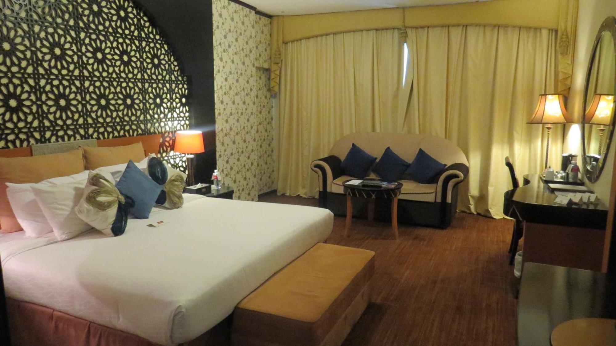 होटल The Park Formerly 4*